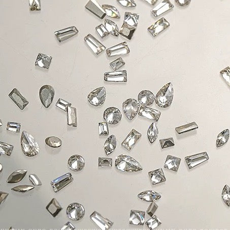 [generic] Crystal Mix Shape Flat Back Nail Decor (2-4mm/50pcs around)