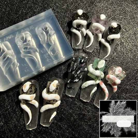 Snake shape mold