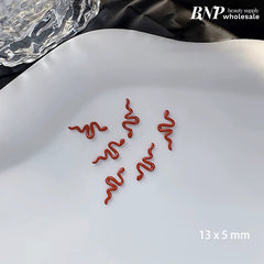 Snake shape metal decors (10pcs/pack)