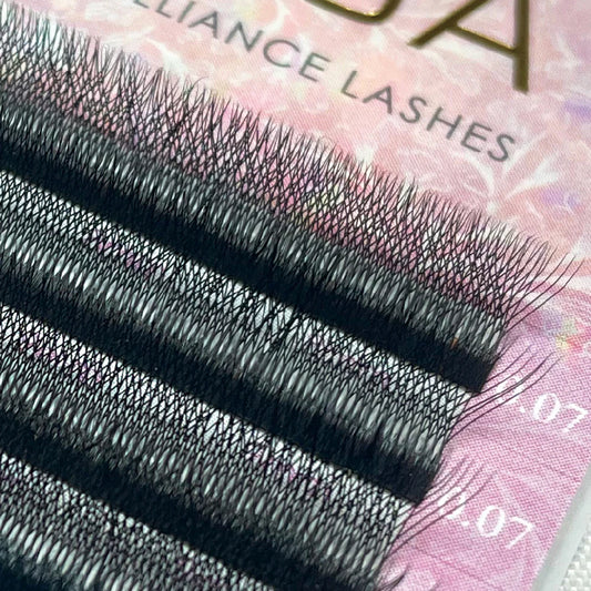 Jovisa 4D Glowing Brilliance Lashes | Premade