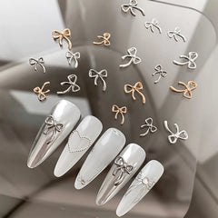 Nail decor bow tie (Metal/Plastic)