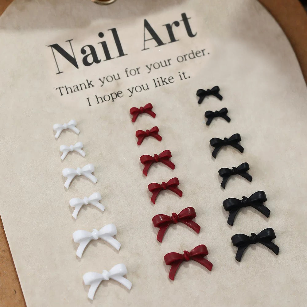 Nail decor bow tie (Metal/Plastic)