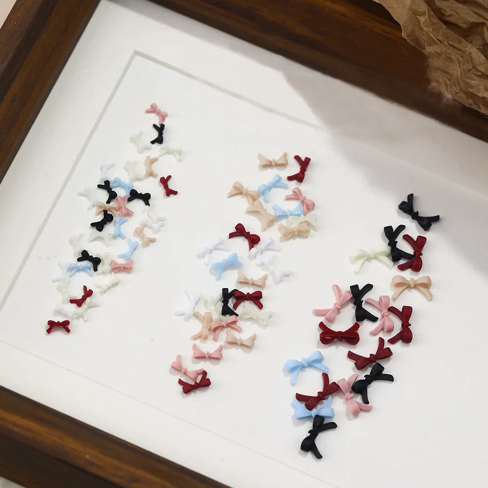 Nail decor bow tie (Metal/Plastic)