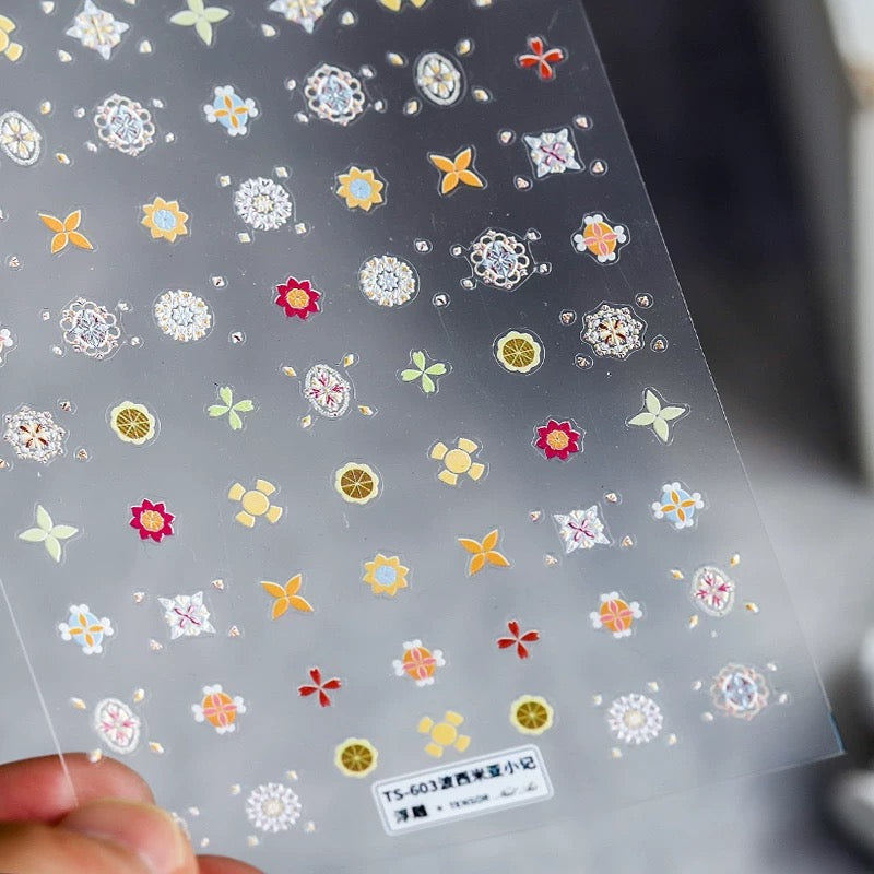 [generic] Flora Nail stickers (13 styles)