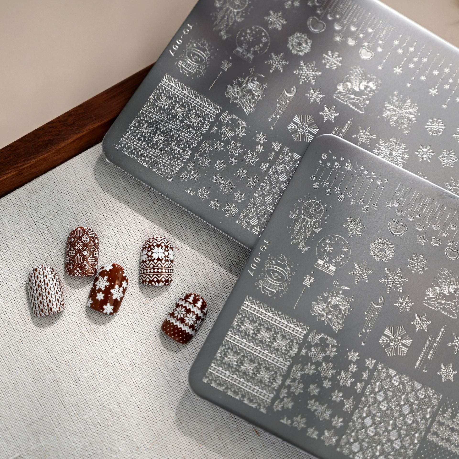 Winter Snowflake Stamping Plate Nail Art