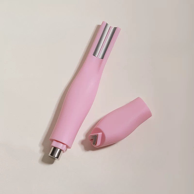 3 in 1 Cat Eye Nail Magnet, Versatile Magnet Tool for Cat Eye Gel Polish Heart Shaped Round Multifunctional Accessories